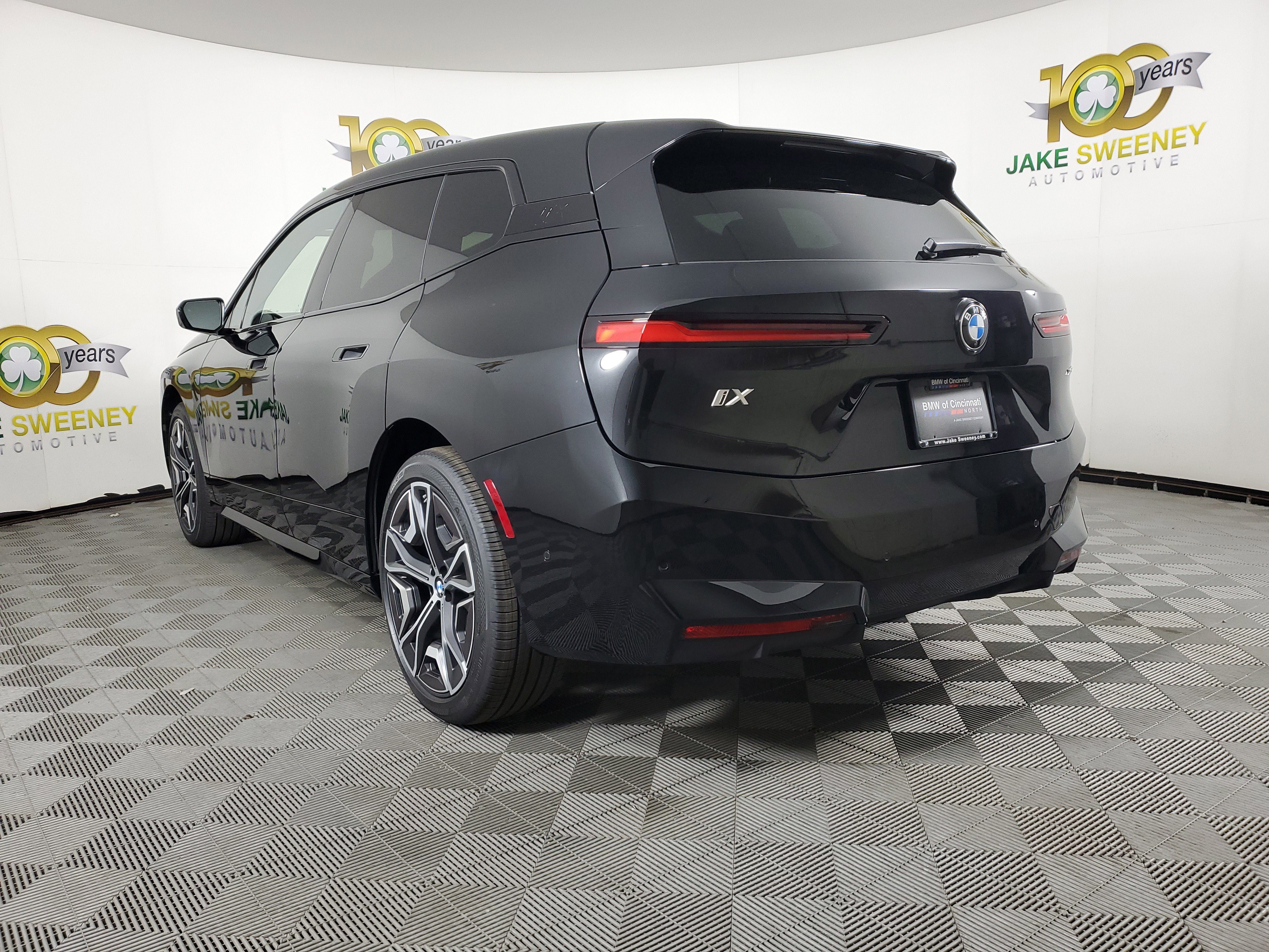 New 2026 BMW iX xDrive60 image 5