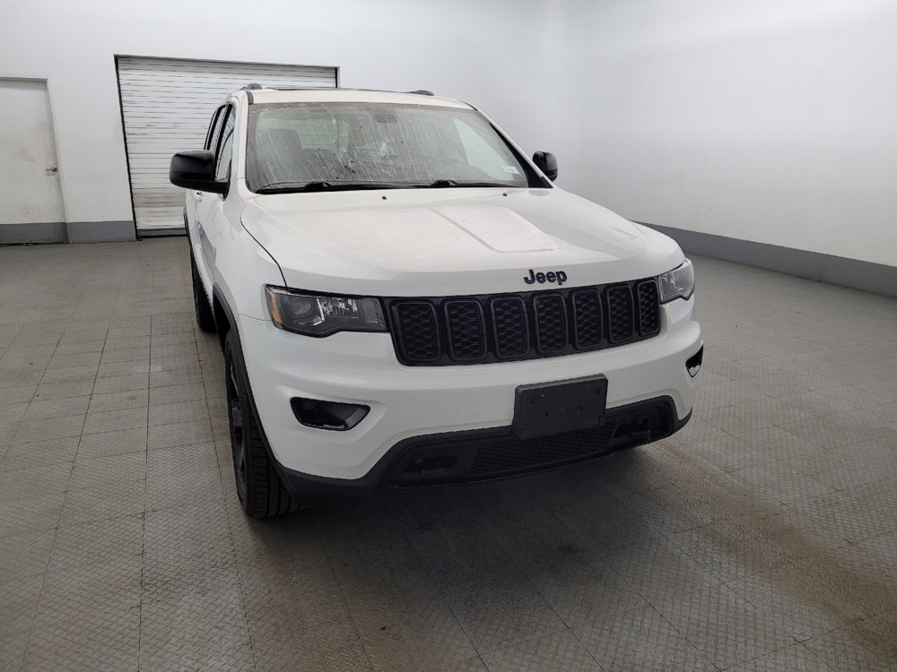 Used 2018 Jeep Grand Cherokee Laredo AWD/4WD image 14