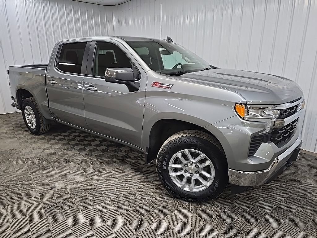 Used 2023 Chevrolet Silverado 1500 LT w/ Z71 Off-Road Package image 7