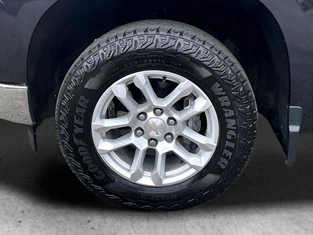 Certified 2022 Chevrolet Silverado 1500 LT AWD/4WD image 13