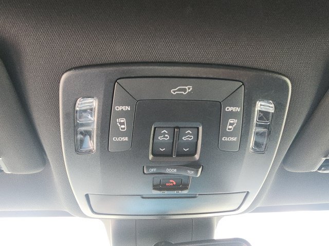 Certified 2025 Toyota Sienna XSE w/ XSE Plus Package AWD/4WD image 30