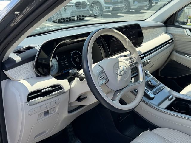 Used 2023 Hyundai Palisade Calligraphy w/ Cargo Package AWD/4WD image 12