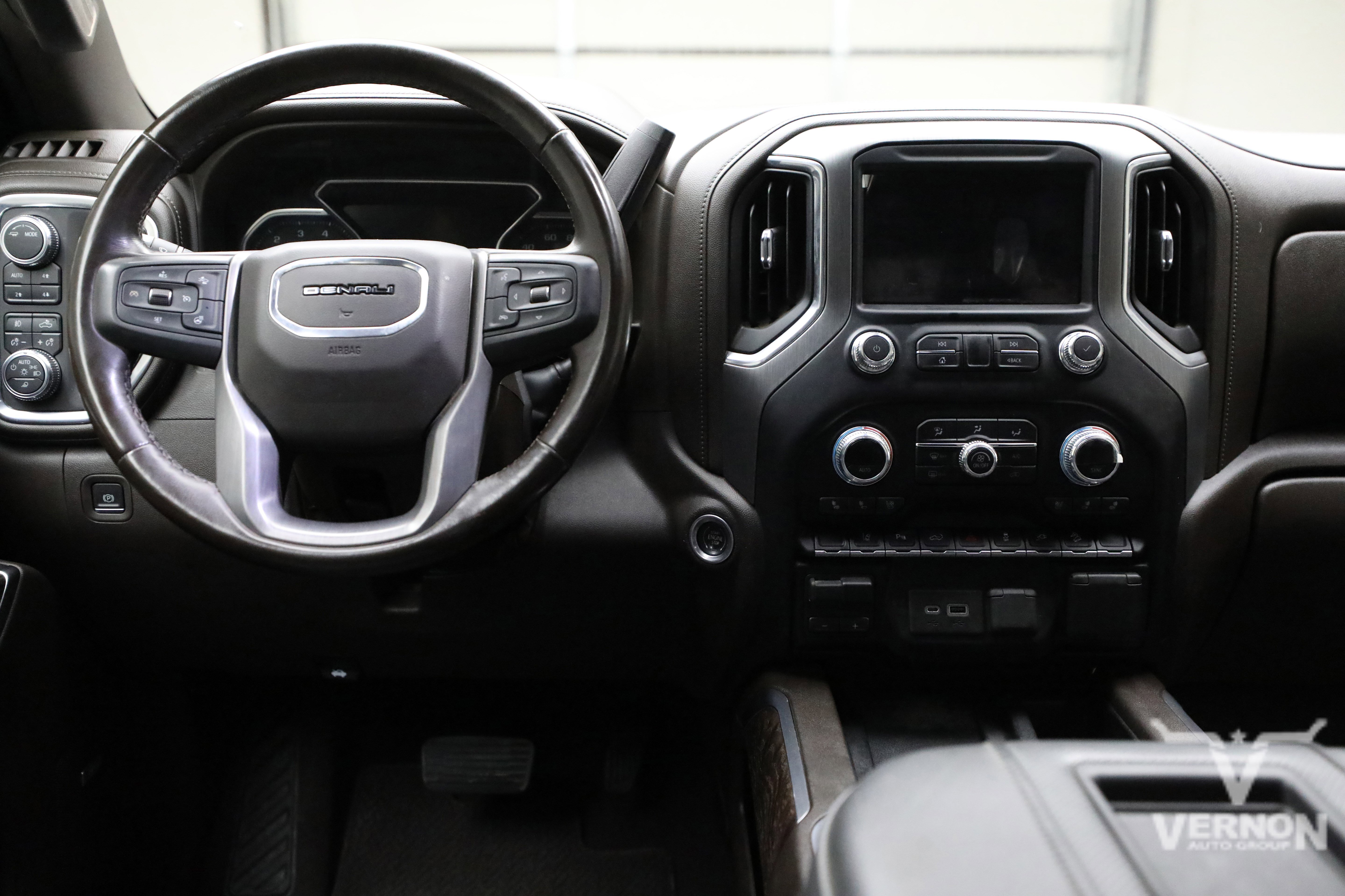 Used 2021 GMC Sierra 2500 Denali w/ Denali Ultimate Package AWD/4WD image 21