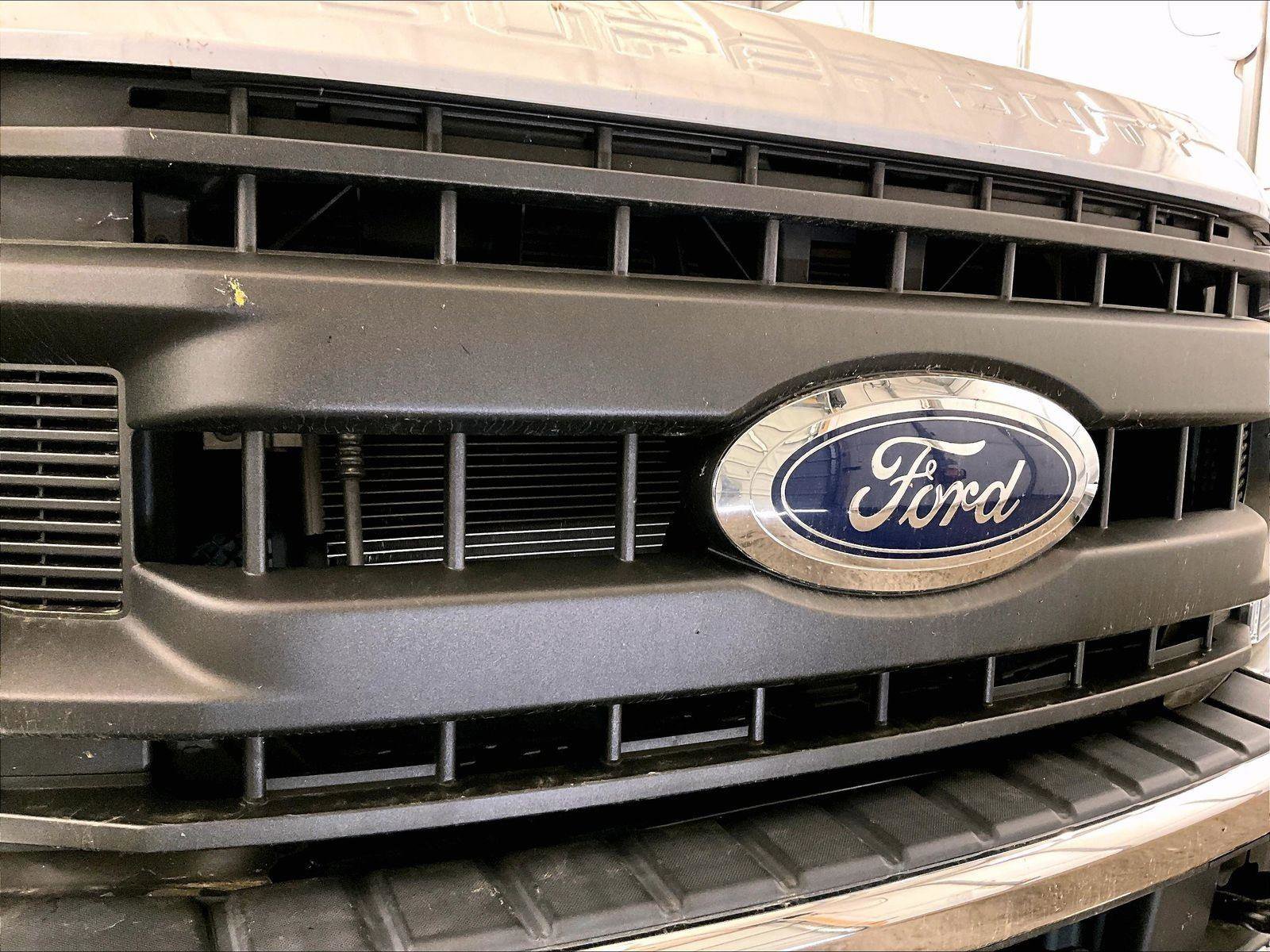 Used 2021 Ford F250 XL w/ Power Equipment Group AWD/4WD image 27