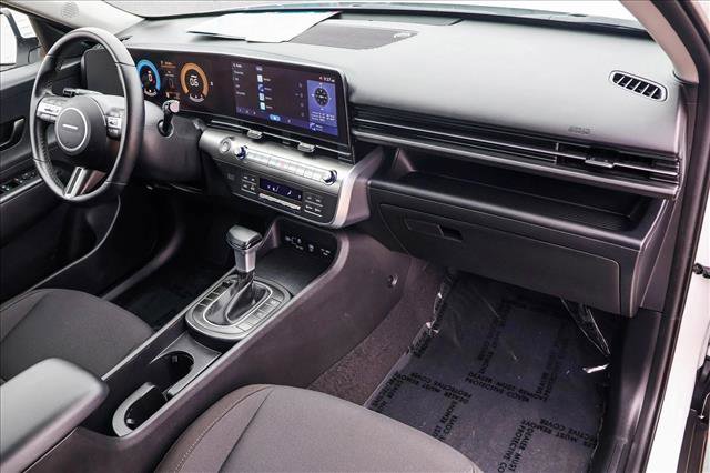 Used 2025 Hyundai Kona SEL image 24