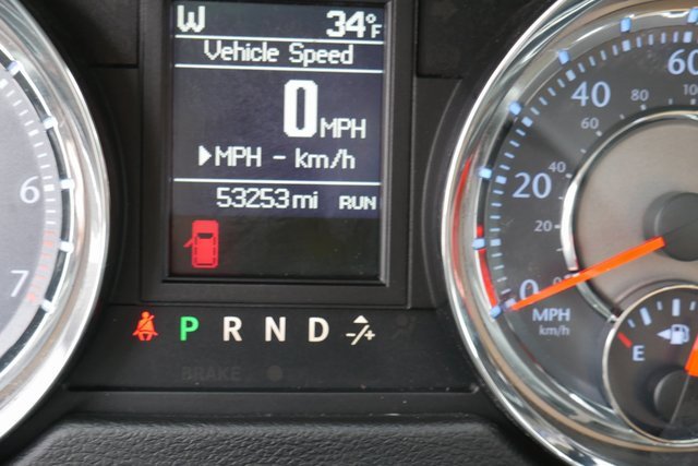 Used 2015 Chrysler Town & Country Touring image 19