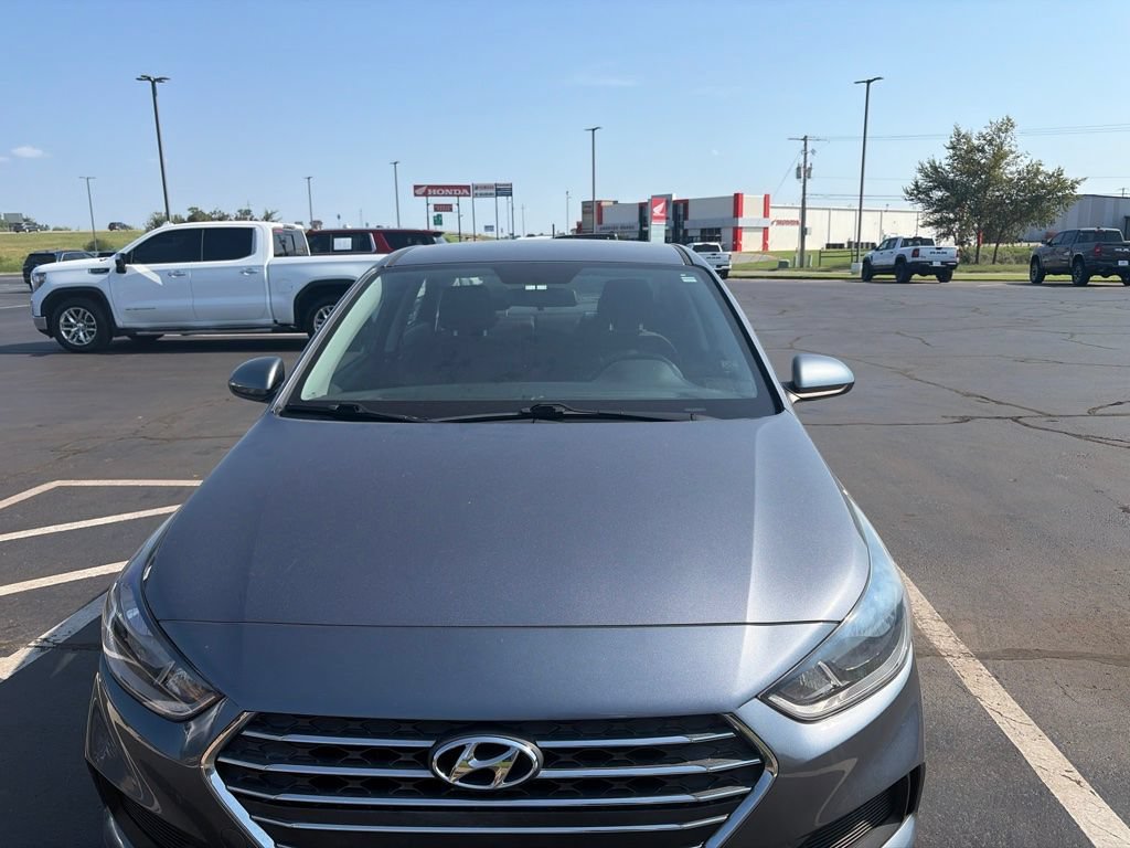 Used 2019 Hyundai Accent SE FWD image 3