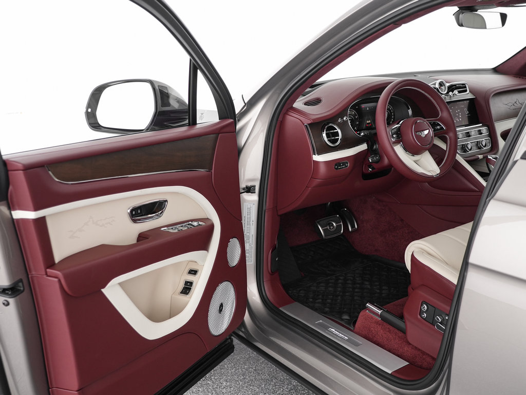 New 2027 Bentley Bentayga AWD/4WD image 13