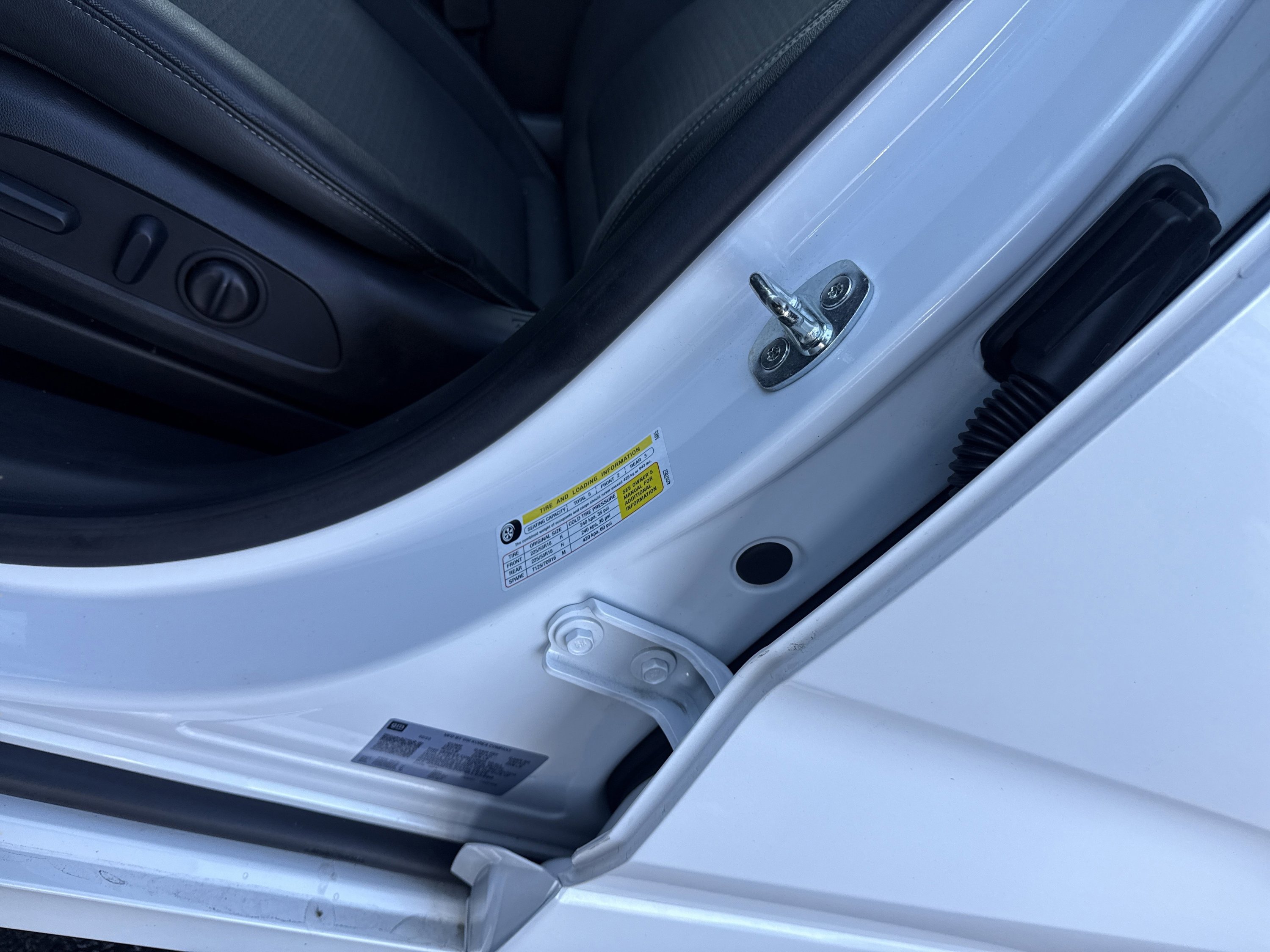 Used 2023 Buick Encore GX Select w/ Sport Touring Package image 24