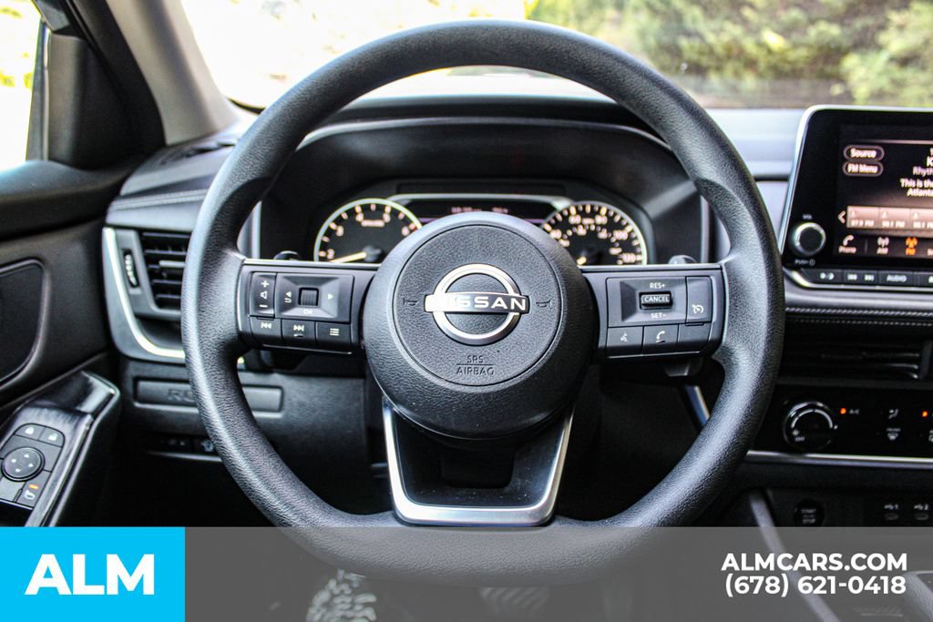 Used 2024 Nissan Rogue S AWD/4WD image 23