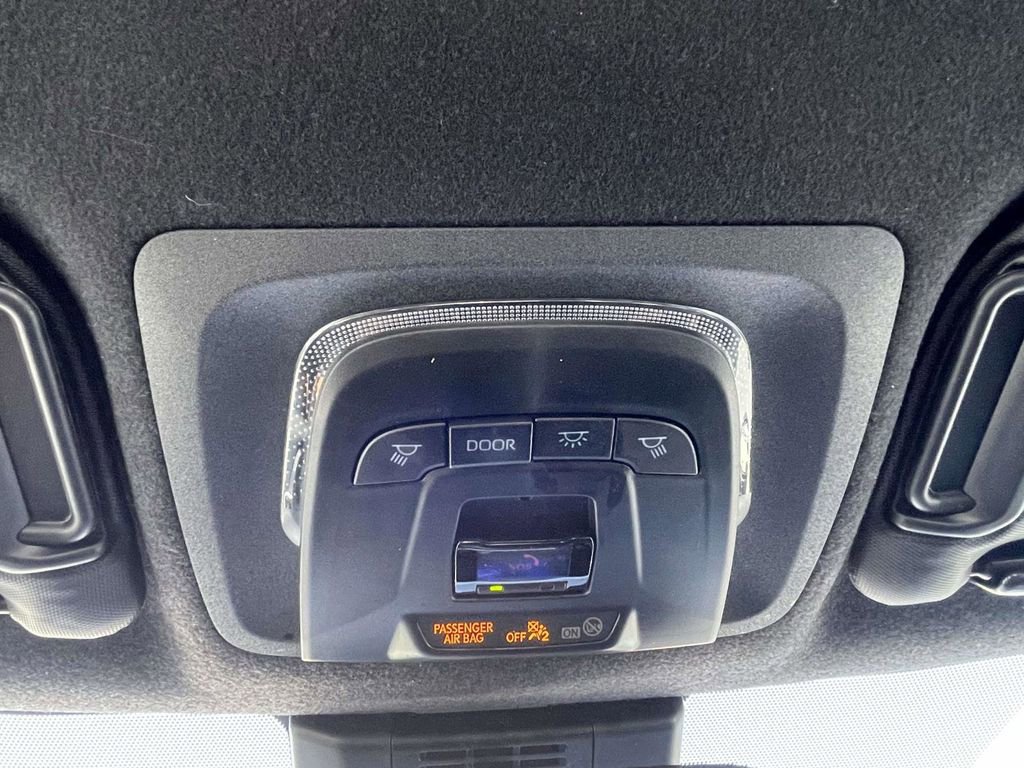 Used 2025 Toyota Corolla SE FWD image 36