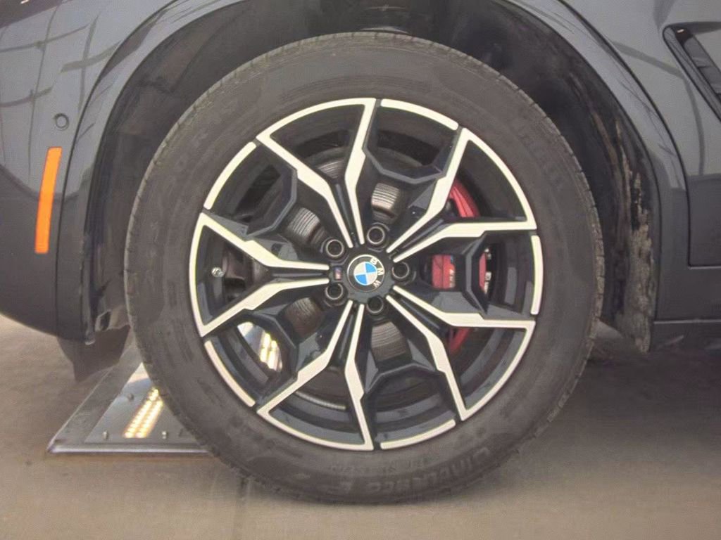 Used 2025 BMW X4 M40i AWD/4WD image 10