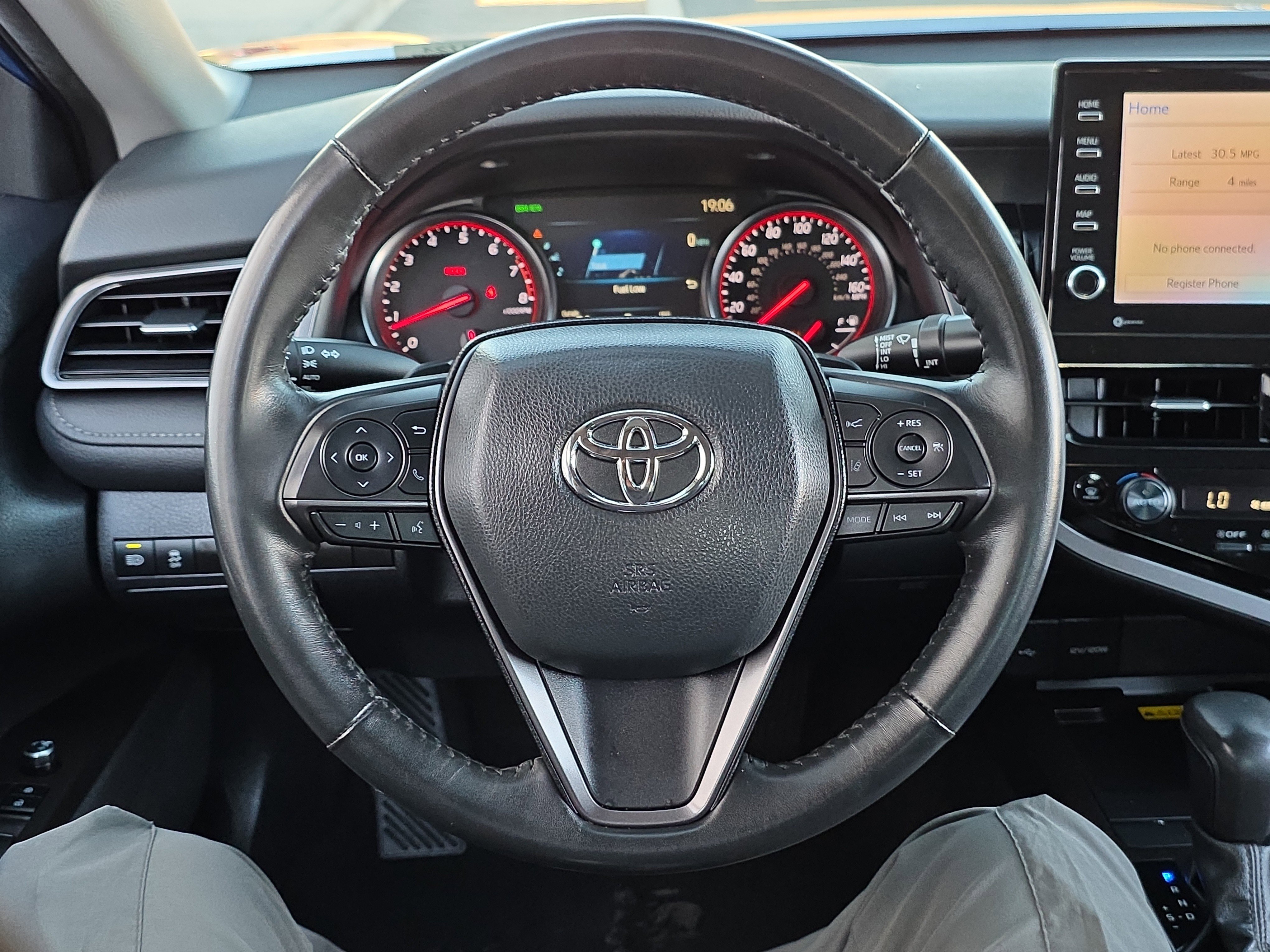 Used 2024 Toyota Camry XSE image 12