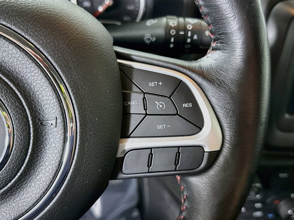 Used 2019 Jeep Renegade Trailhawk w/ Cold Weather Group II AWD/4WD image 21