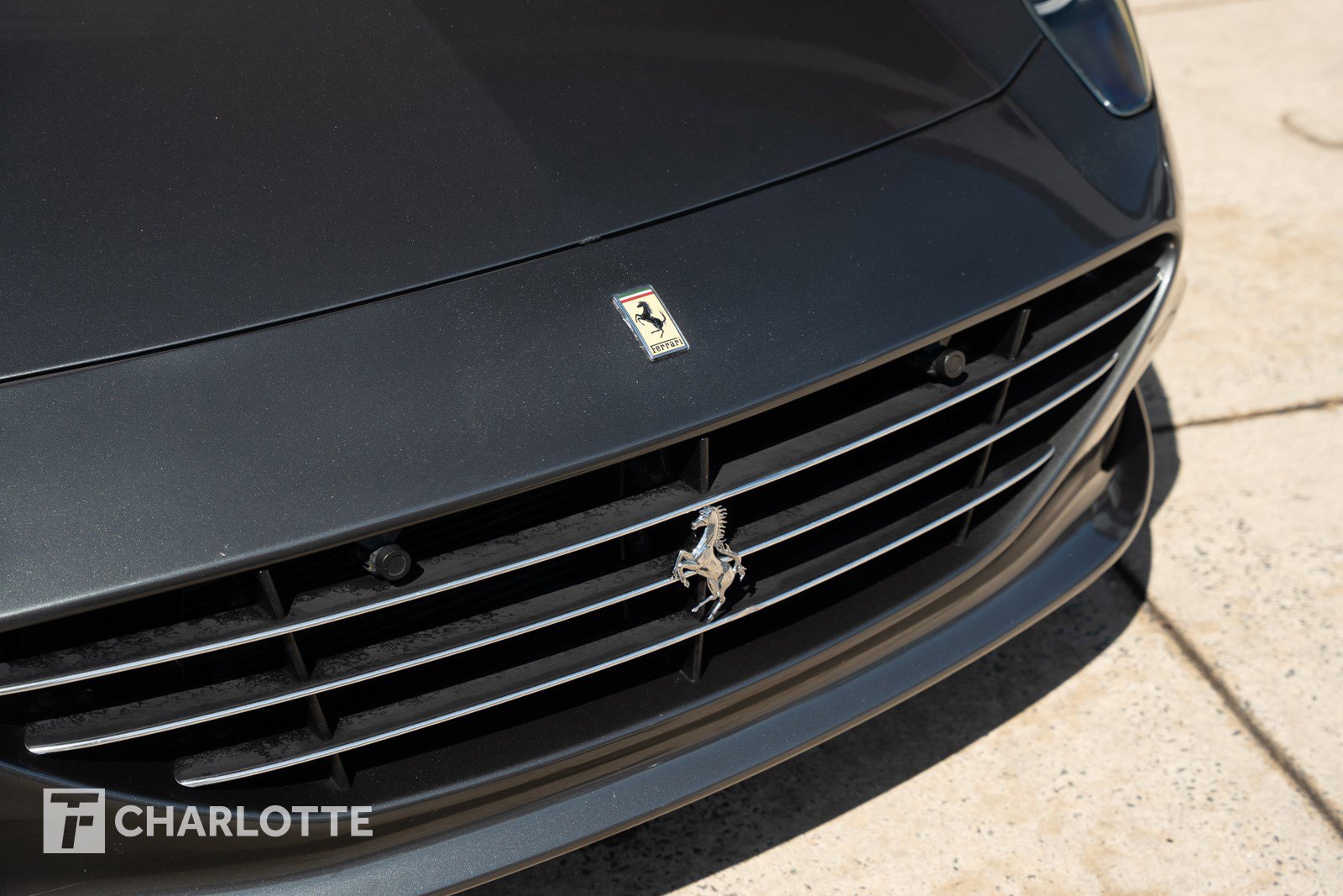 Used 2016 Ferrari California T image 3