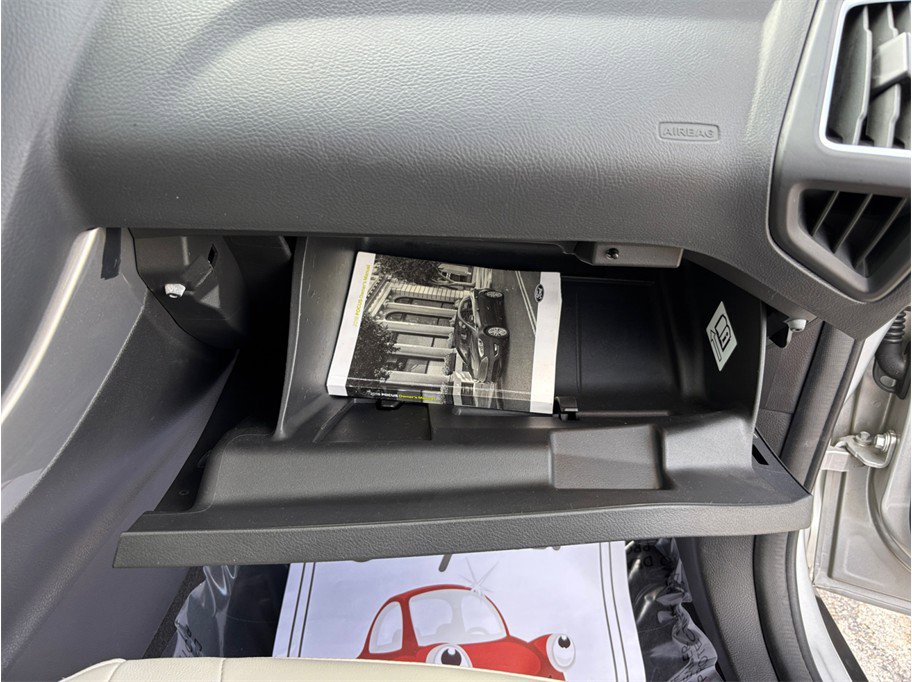 Used 2018 Ford Focus Titanium w/ Titanium Technology Package FWD image 46