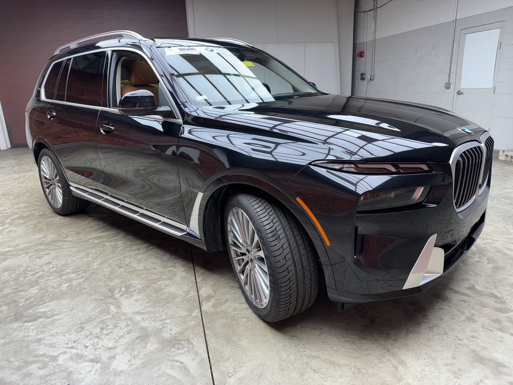 Used 2024 BMW X7 xDrive40i w/ Premium Package AWD/4WD image 7