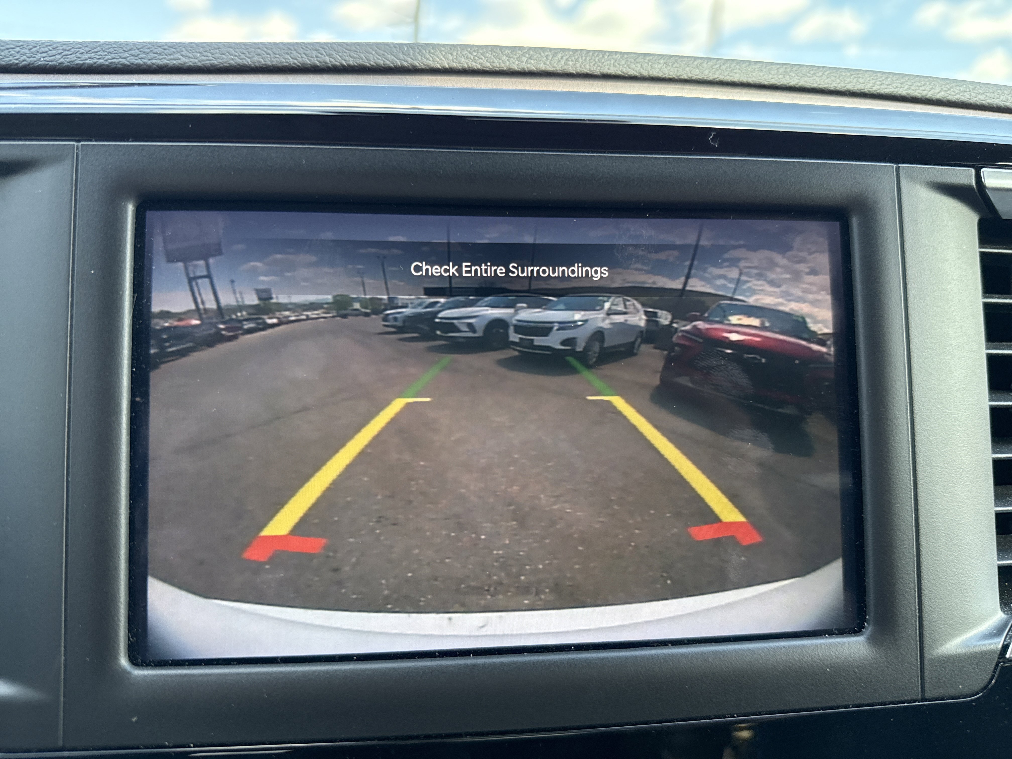 Used 2023 Chrysler Voyager LX FWD image 20