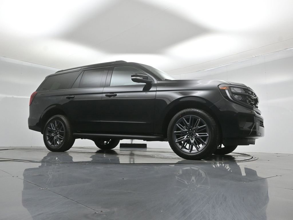 New 2026 Ford Expedition Platinum w/ Stealth Appearance Package AWD/4WD image 3
