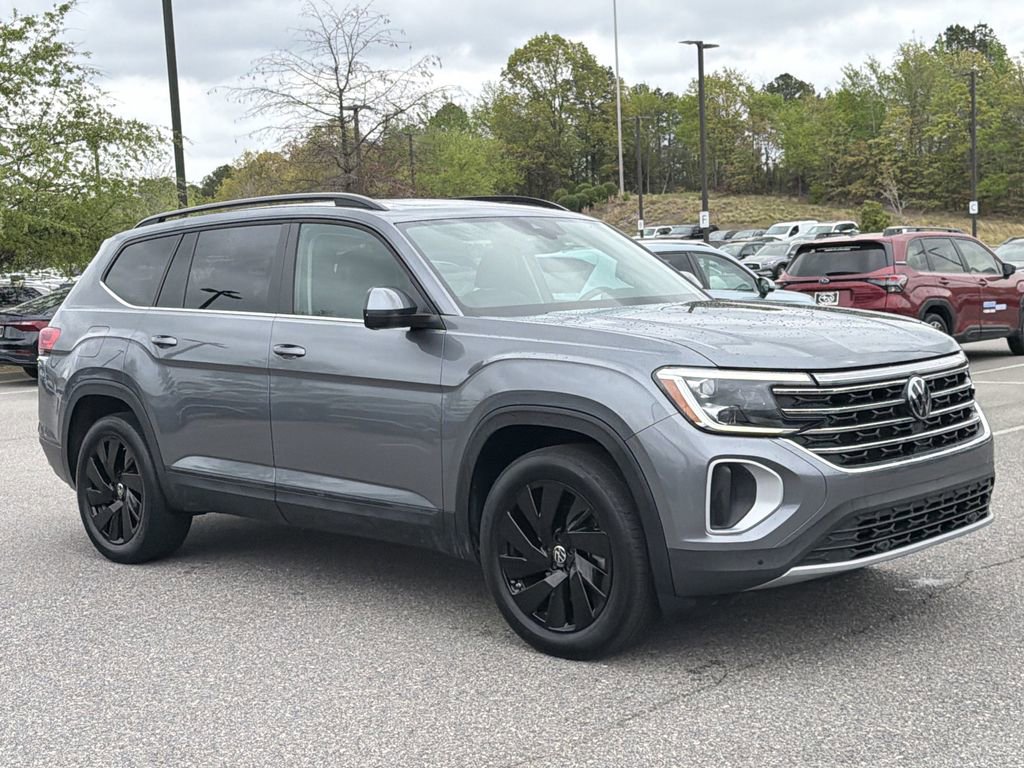 Used 2024 Volkswagen Atlas SE image 8