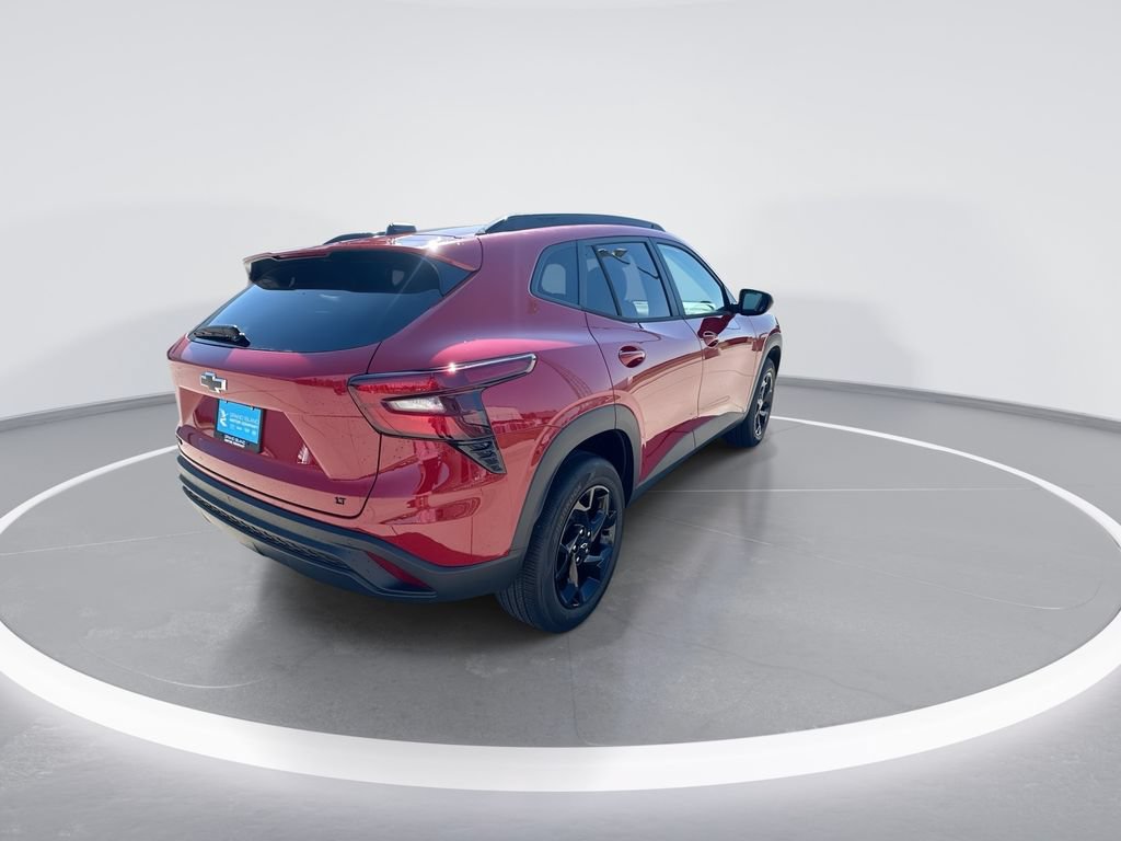 New 2026 Chevrolet Trax LT w/ Driver Confidence Package FWD image 8