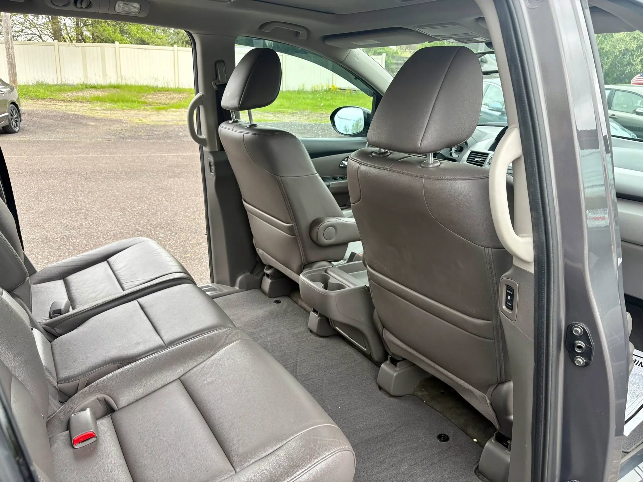 Used 2015 Honda Odyssey Touring Elite image 25
