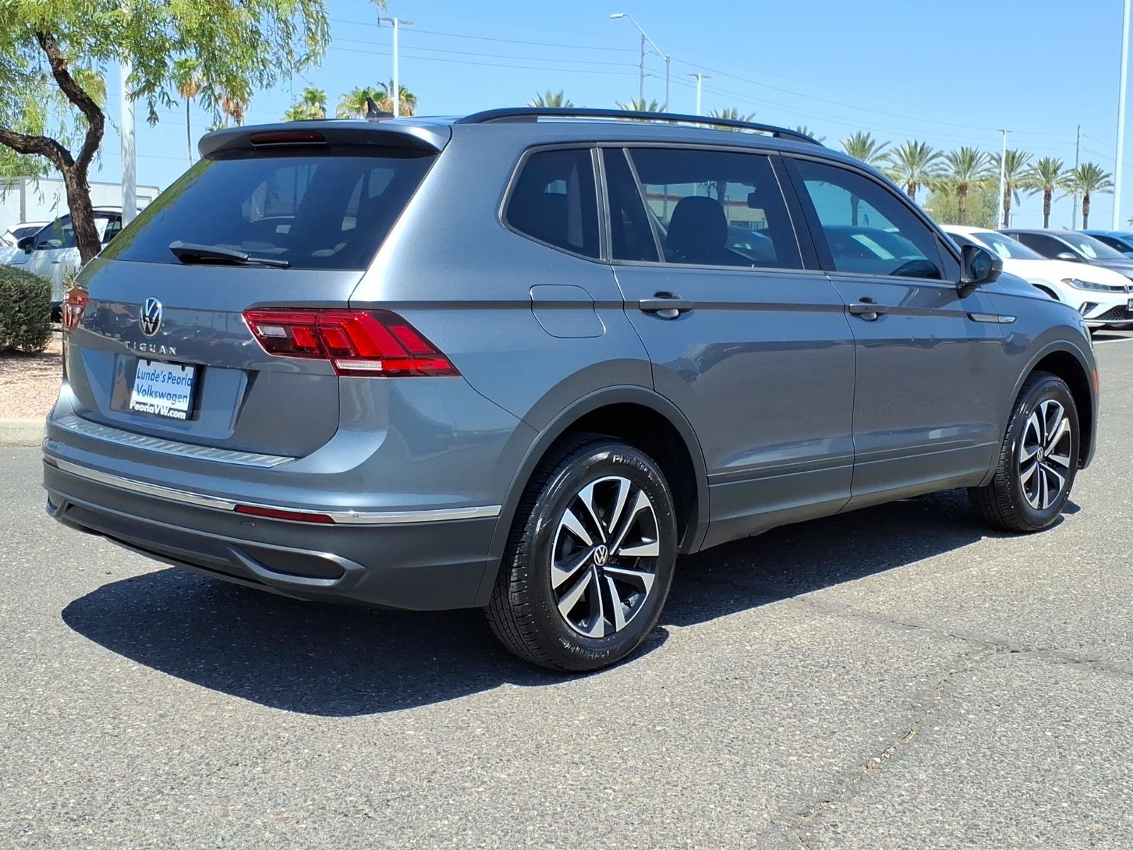 Used 2022 Volkswagen Tiguan S FWD image 7