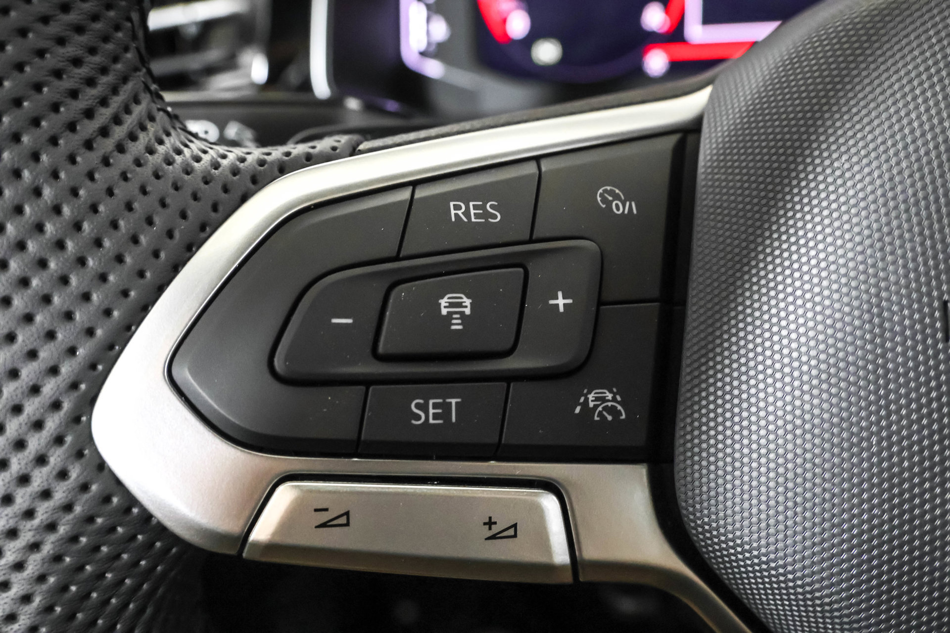 New 2027 Volkswagen Jetta GLI Autobahn FWD image 24