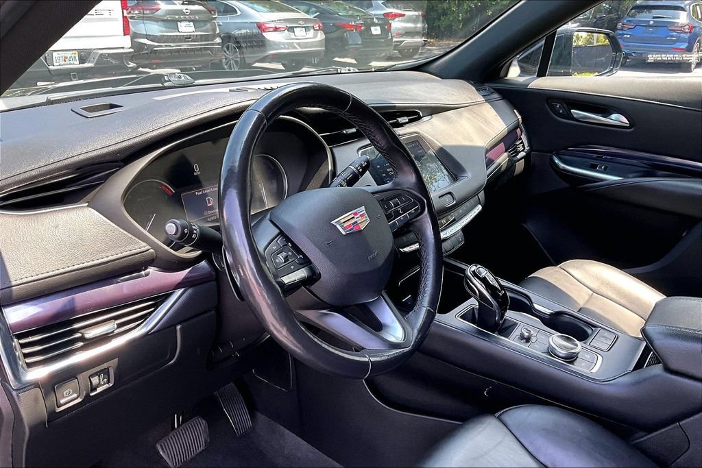 Used 2023 Cadillac XT4 Luxury AWD/4WD image 17