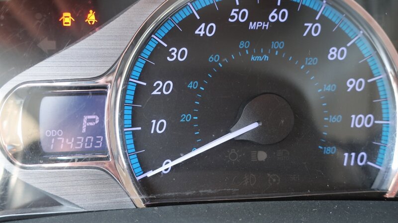 Used 2011 Toyota Sienna XLE w/ Premium Pkg FWD image 19