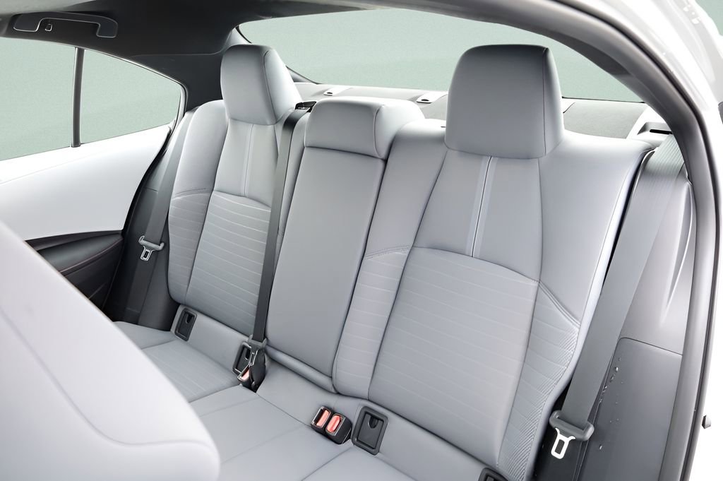 Certified 2025 Toyota Corolla SE w/ SE Premium Package FWD image 21