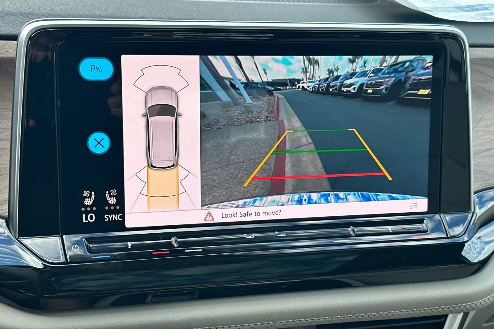 New 2026 Volkswagen Atlas SE image 19