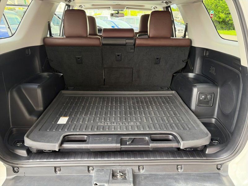 Used 2018 Toyota 4Runner Limited AWD/4WD image 13