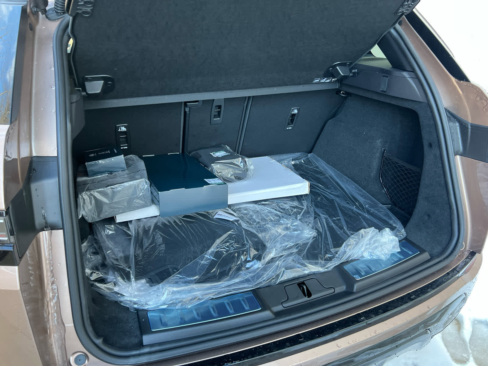 Used 2025 Land Rover Range Rover Evoque Dynamic SE image 18