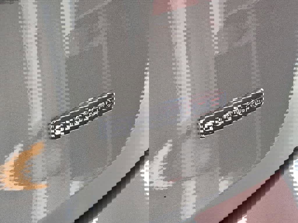 Used 2025 Audi Q5 2.0T Premium image 19