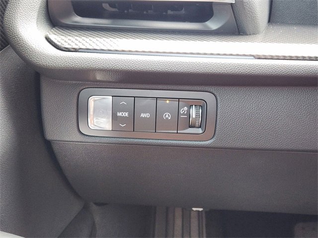 Used 2026 Chevrolet Traverse High Country w/ LPO, Floor Liner Package AWD/4WD image 24