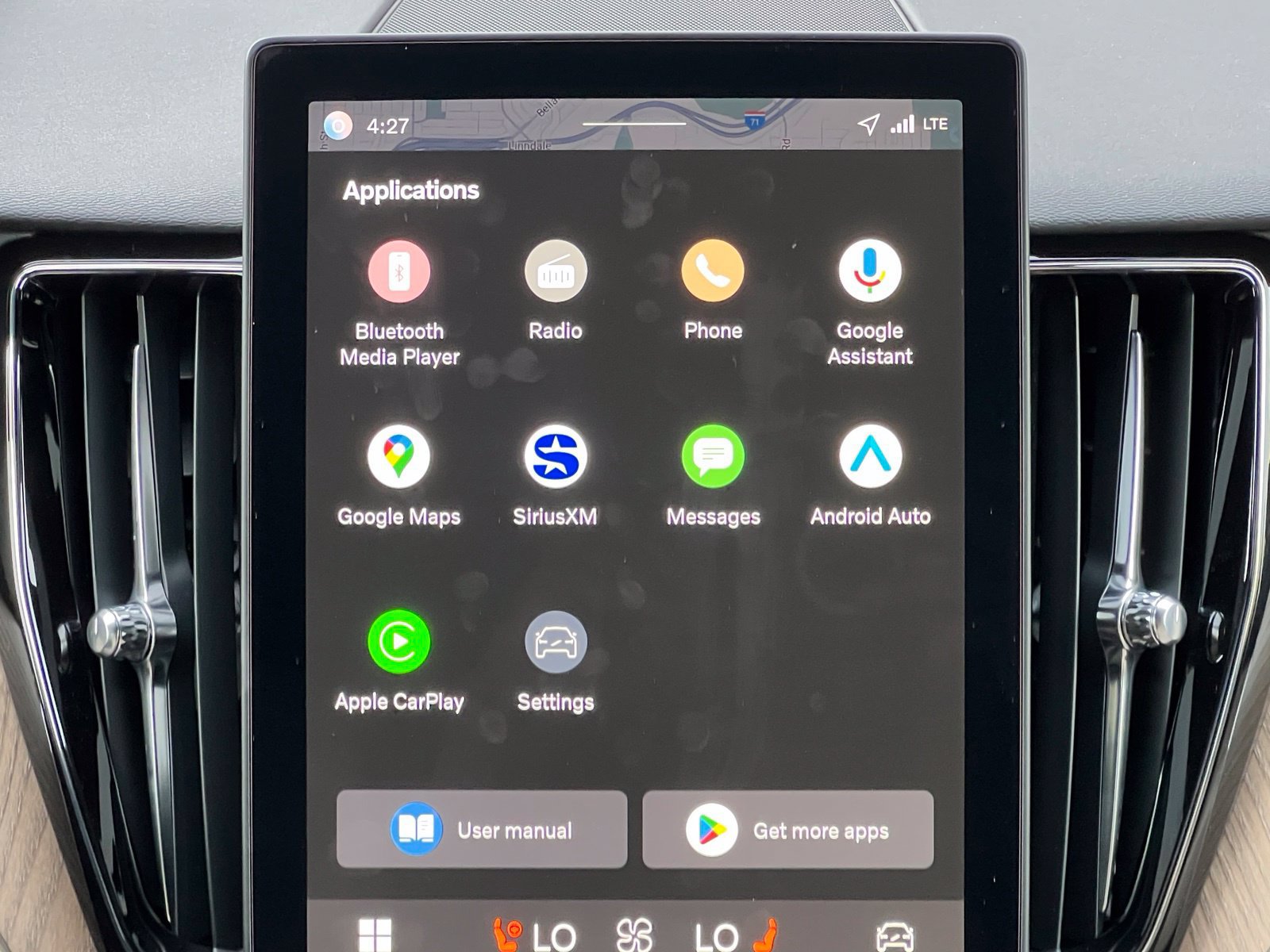 New 2027 Volvo XC60 B5 Plus AWD/4WD image 23