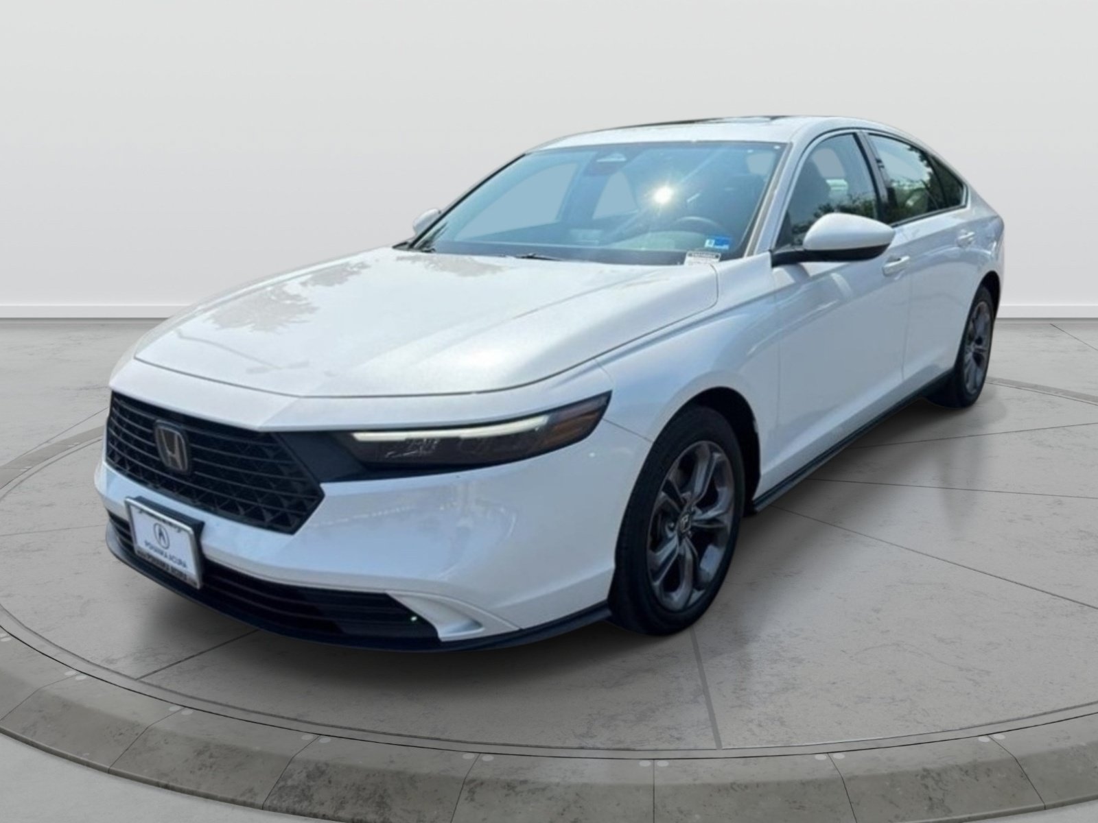 Used 2023 Honda Accord EX image 3