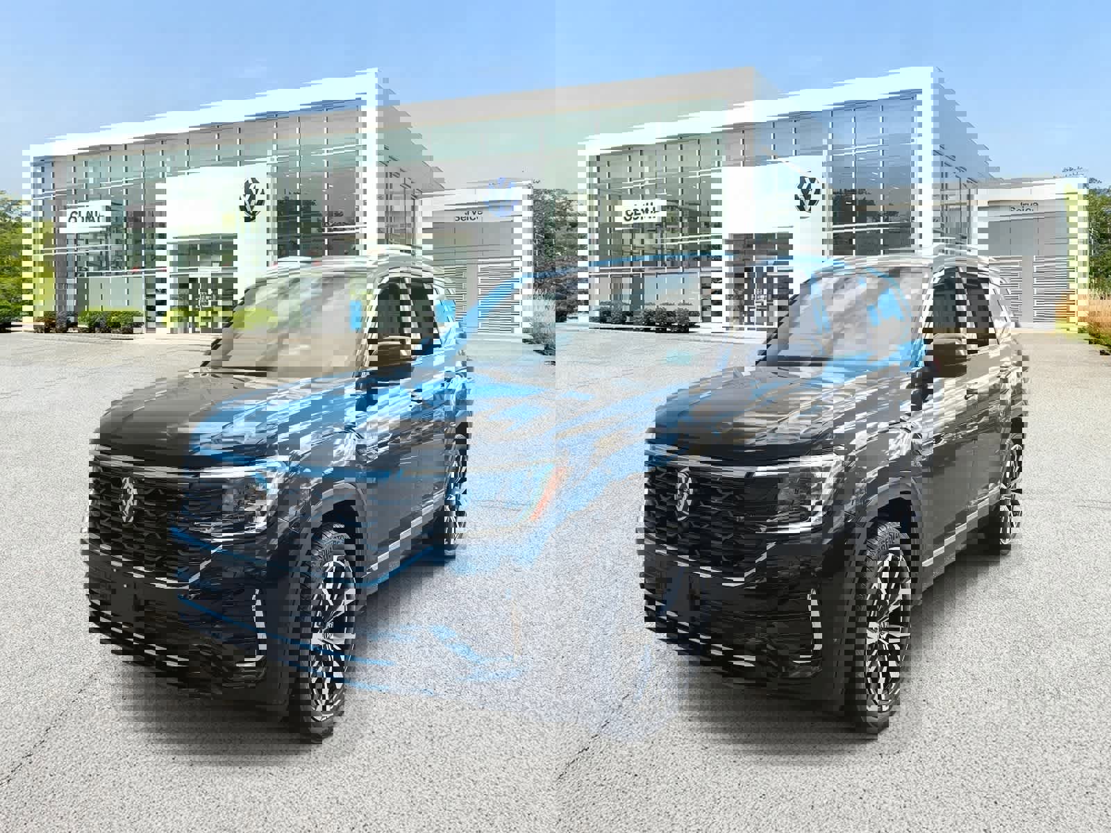 New 2026 Volkswagen Atlas SEL Premium R-Line image 2