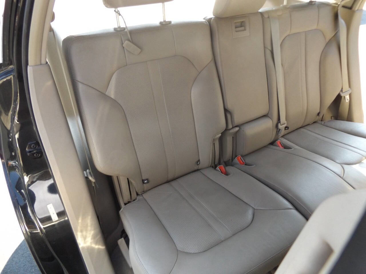 Used 2013 Lincoln MKX AWD image 23