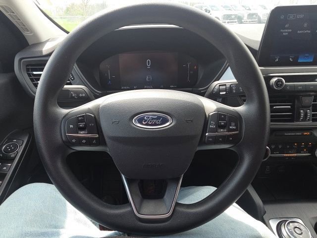 Used 2025 Ford Escape Active AWD/4WD image 37