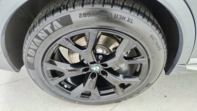 Used 2026 BMW X7 xDrive40i image 59