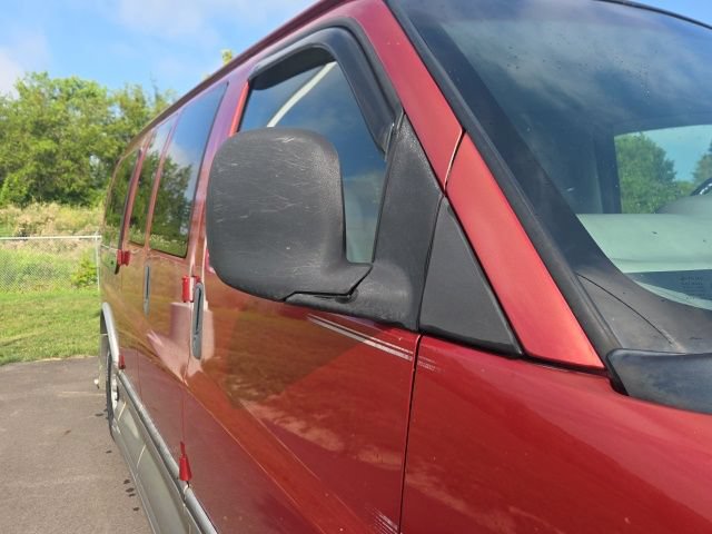 Used 2002 GMC Savana 1500 w/ SLE Marketing Option Pkg 3 RWD image 5
