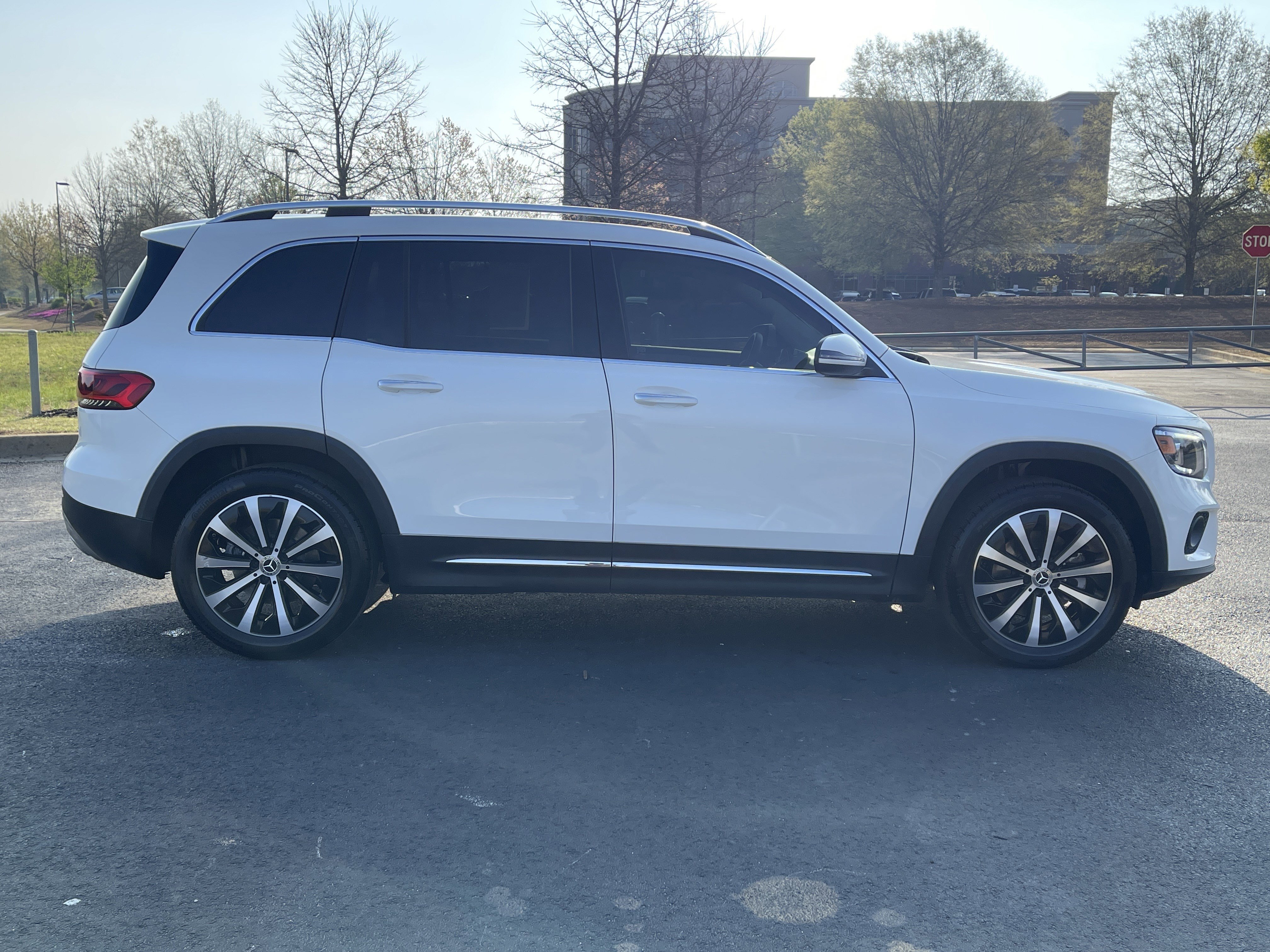 Used 2022 Mercedes-Benz GLB 250 image 10