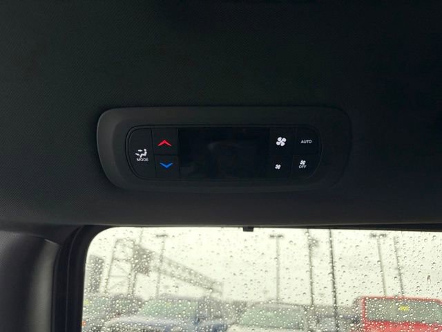 Used 2023 Chrysler Pacifica Touring-L w/ S Appearance Package image 25