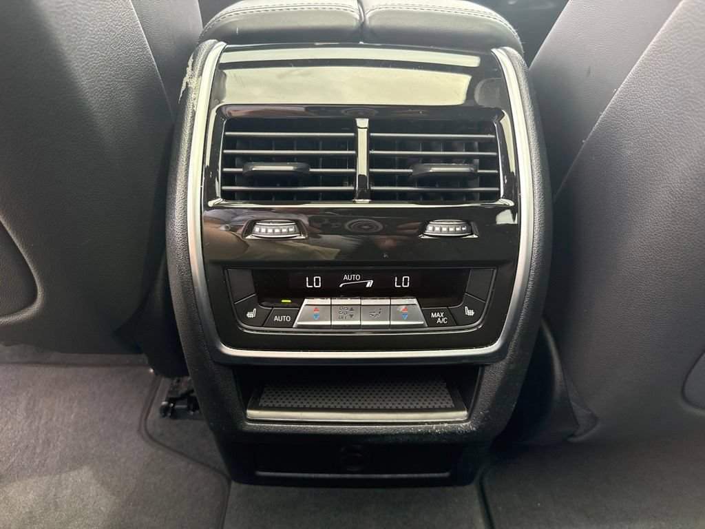 Used 2022 BMW X5 sDrive40i w/ M Sport Package RWD image 23