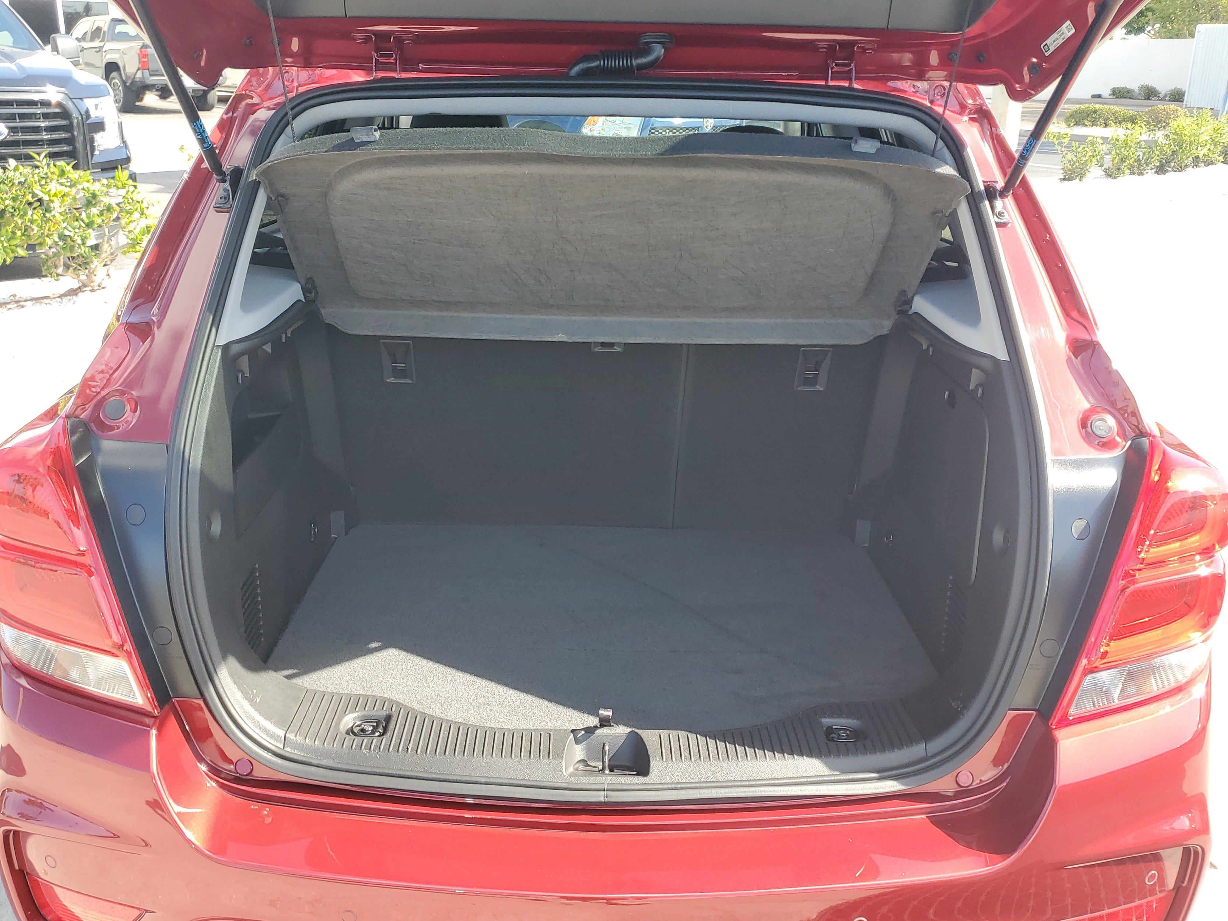 Used 2020 Chevrolet Trax Premier FWD image 9