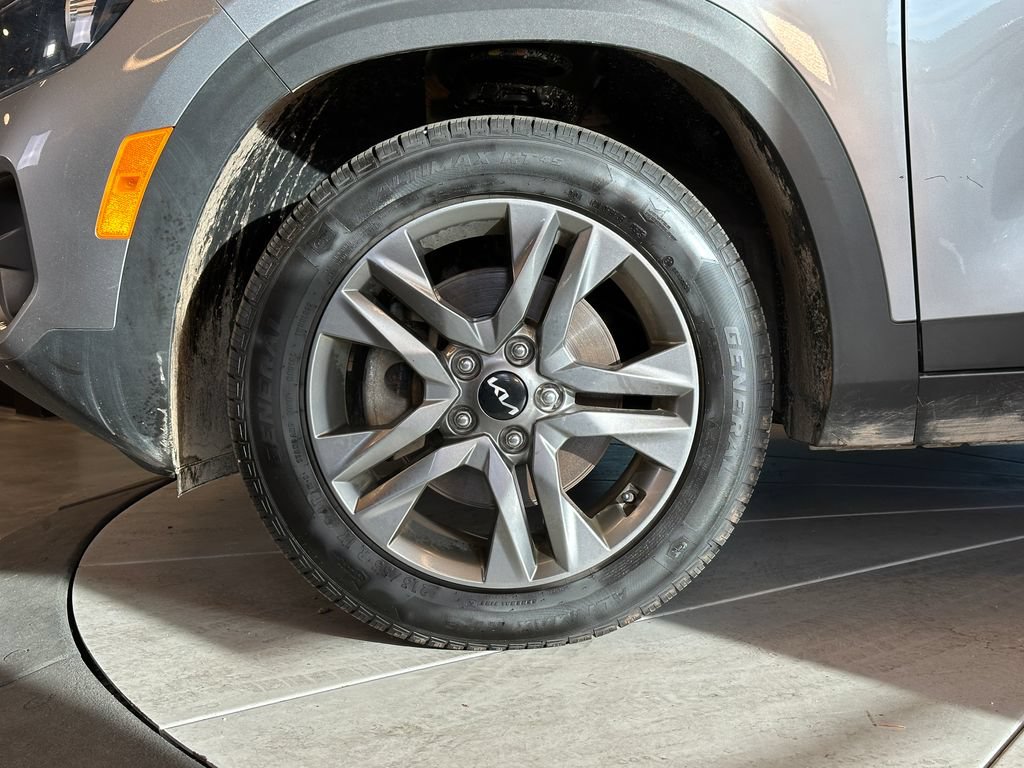 Used 2023 Kia Seltos LX AWD/4WD image 25
