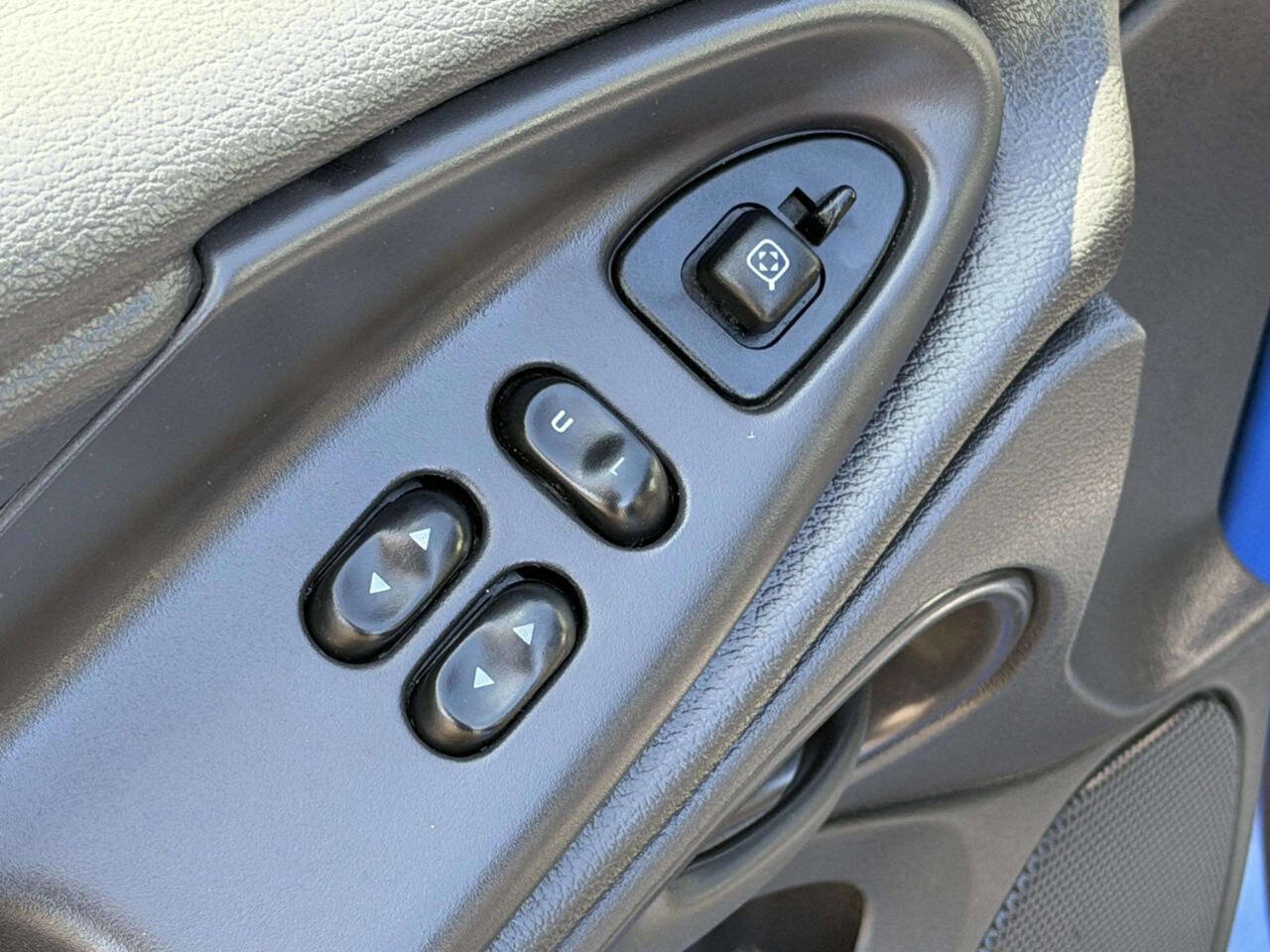 Used 2003 Ford Mustang Mach 1 image 18