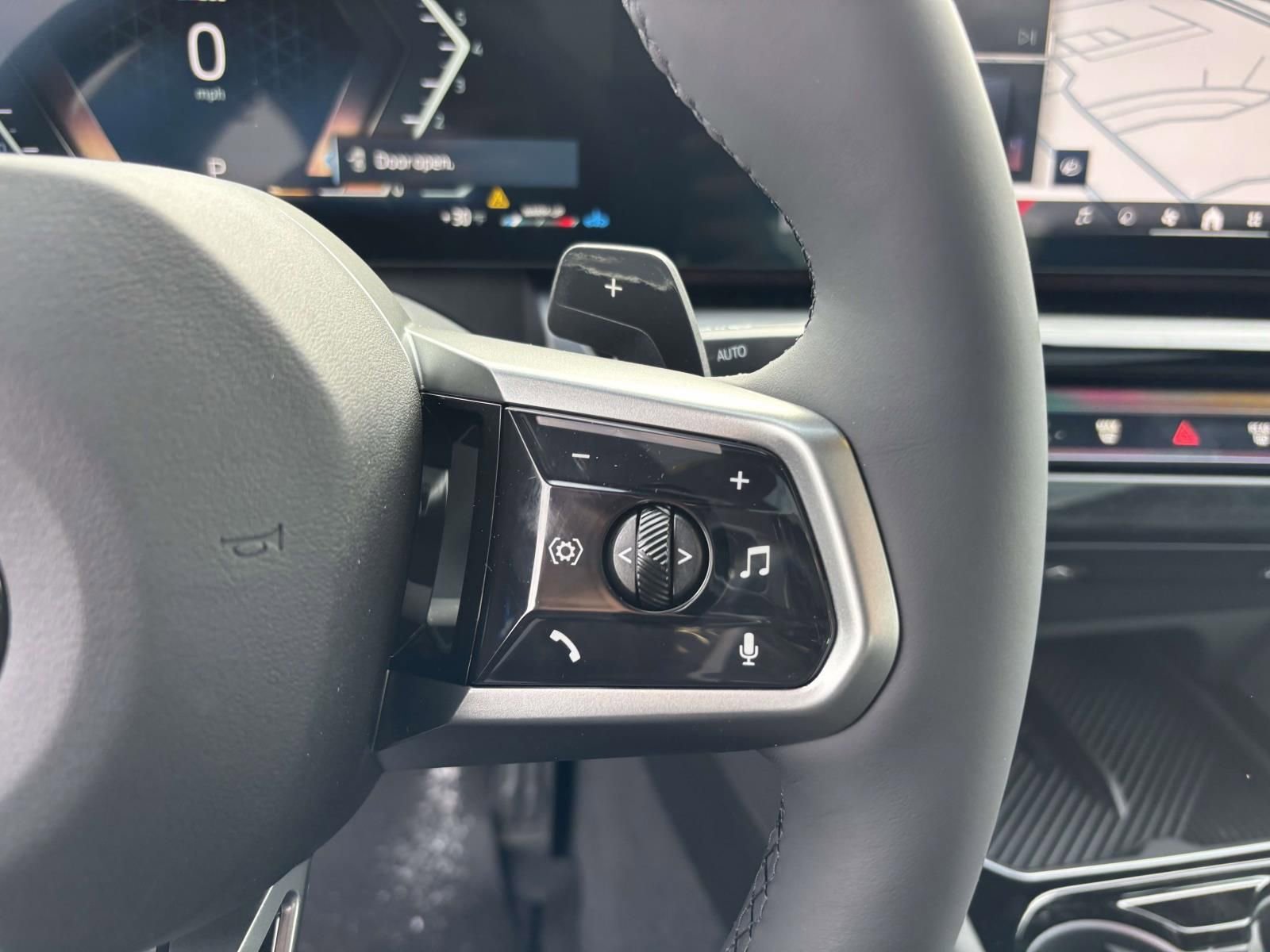 New 2026 BMW 540i xDrive w/ M Sport Package image 17